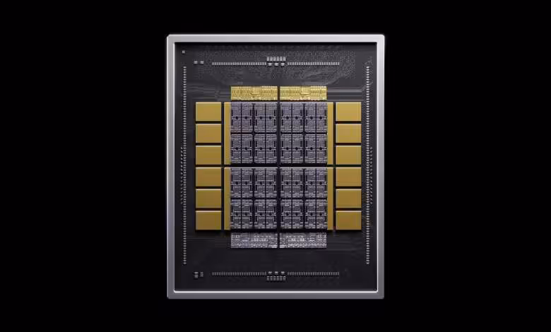 NVHBM : Samsung ferait appel à TSMC pour produire le base die en 3 nm de NVIDIA 1 Rendu d’une puce Samsung NVHBM avec matrice centrale et blocs mémoire dorés sur fond noir