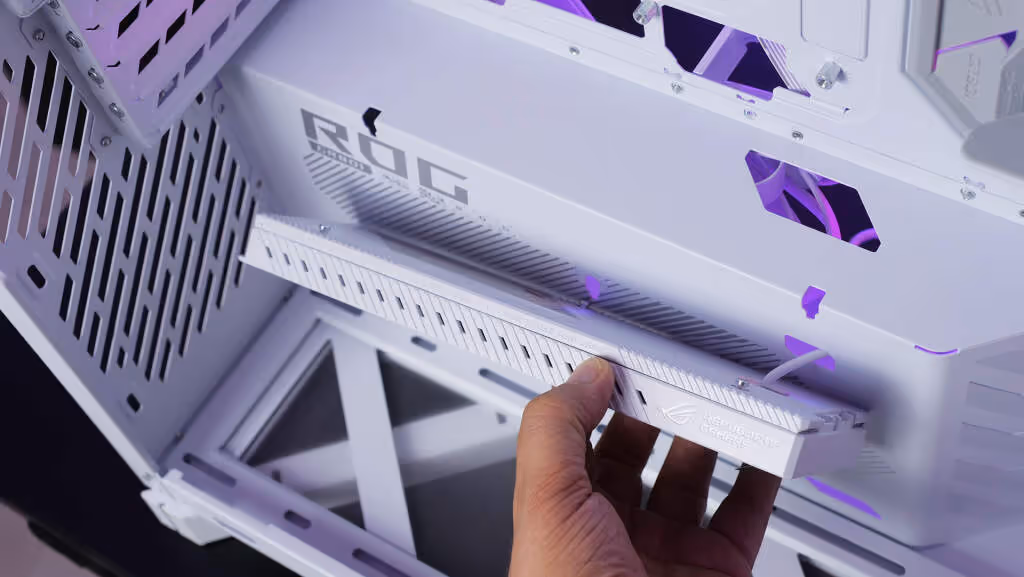 rog cronox argb white edition lcd 01