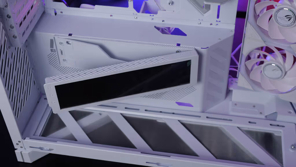 rog cronox argb white edition lcd 03
