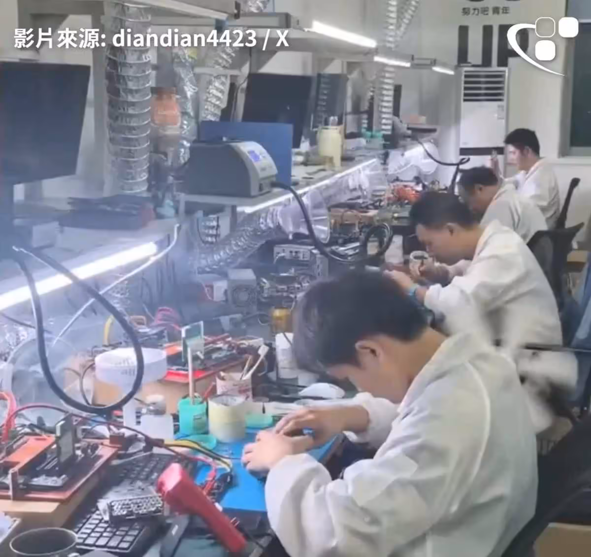 RTX 5090 : en Chine, GPU et 32 Go de GDDR7 sont récupérés pour des serveurs IA