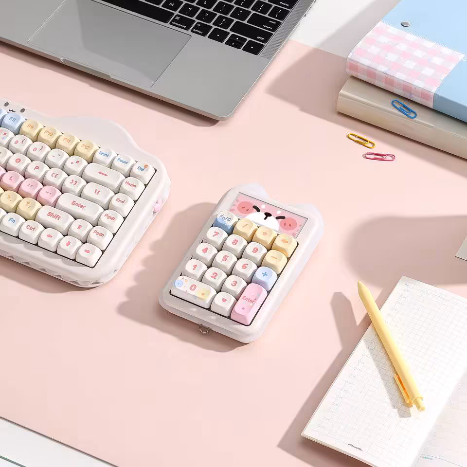 Yunzii C21 : un pavé numérique mécanique sans fil qui fait aussi calculatrice 17 Yunzii C21 : un pavé numérique mécanique sans fil qui fait aussi calculatrice
